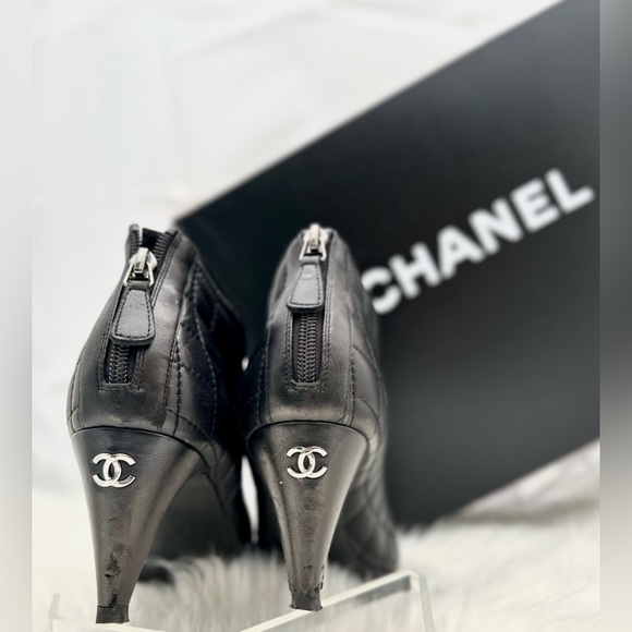 CHANEL BOOTIES BLACK  size 40 - Picture 3 of 6